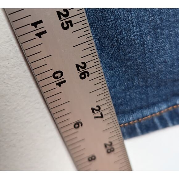 London Jeans Sz 2wmns button fly Waist 28" hip 37"Ins 29"Leg width 18" - Picture 8 of 10